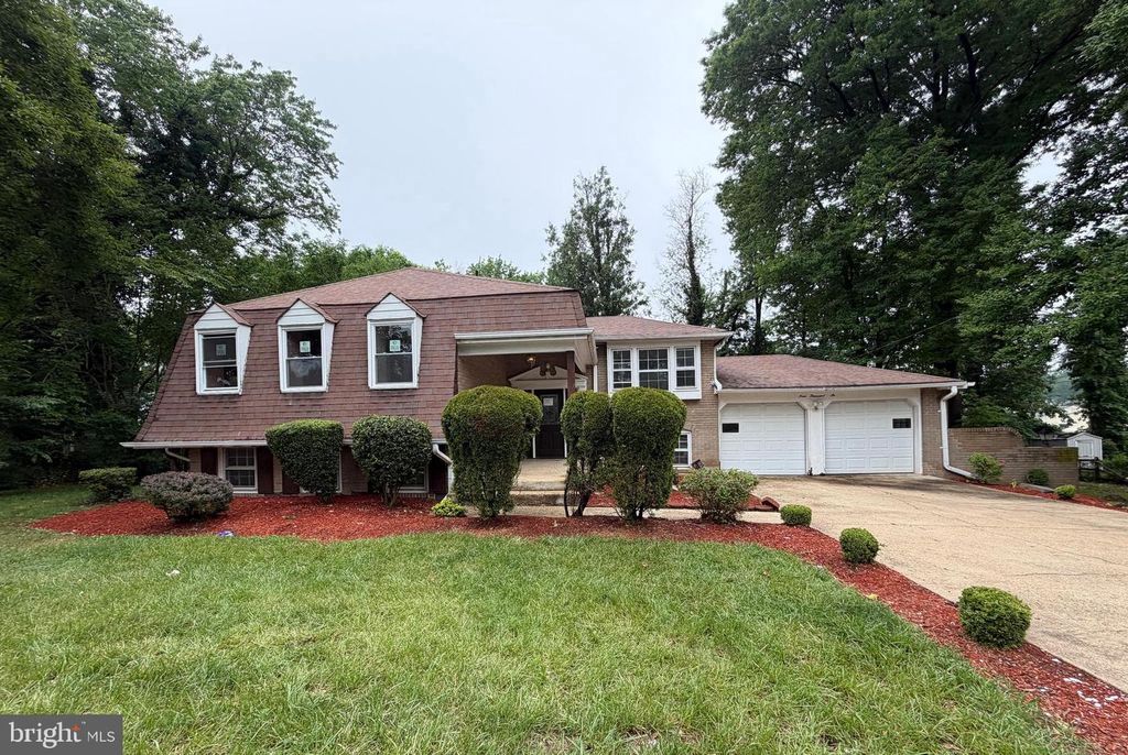 Image 47 of property listing at 9006 GLENARDEN PKWY, Glenarden, MD 20706