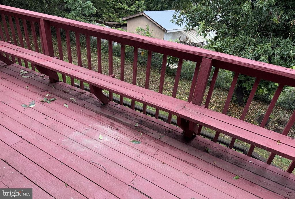 Image 51 of property listing at 9006 GLENARDEN PKWY, Glenarden, MD 20706