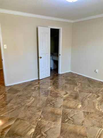 6019 Fallmont Drive, Houston, TX 77086