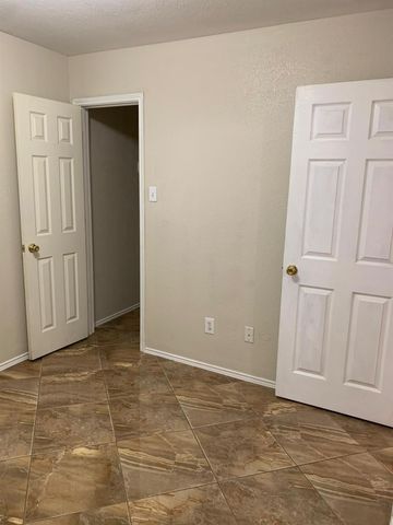 6019 Fallmont Drive, Houston, TX 77086