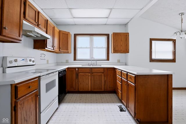 1014 N Harrison Street, Rushville, IN 46173