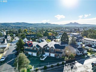301 C Ave 301, Seaside, OR 97138