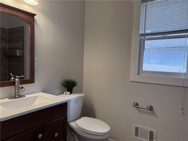 1647 Walker Avenue, Atlanta, GA 30337