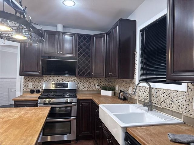 1647 Walker Avenue, Atlanta, GA 30337