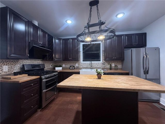 1647 Walker Avenue, Atlanta, GA 30337