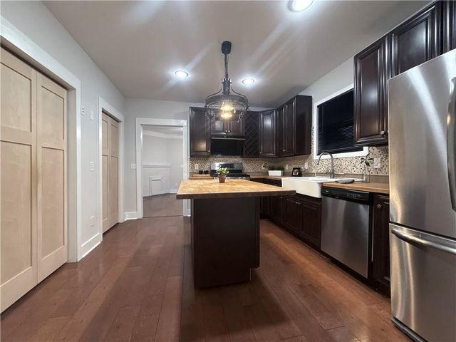 1647 Walker Avenue, Atlanta, GA 30337