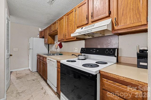 6234 Rosecroft Drive, Charlotte, NC 28215