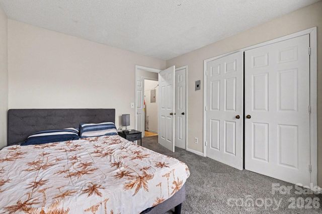 6234 Rosecroft Drive, Charlotte, NC 28215