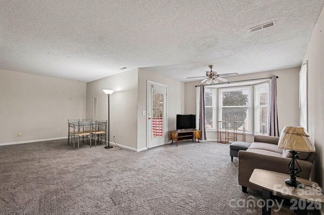 6234 Rosecroft Drive, Charlotte, NC 28215