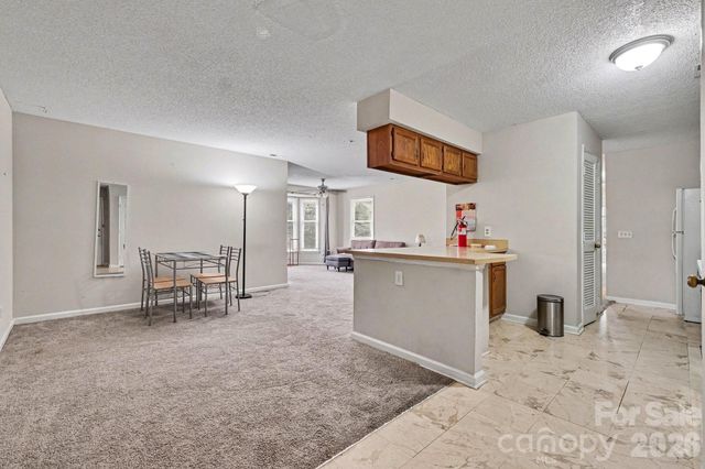 6234 Rosecroft Drive, Charlotte, NC 28215