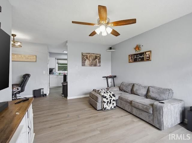 616 S 10th Street, Gas City, IN 46933