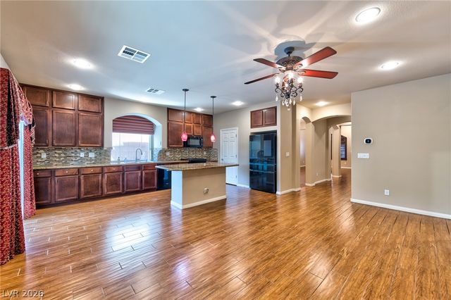 9771 Panther Hollow Street, Las Vegas, NV 89141