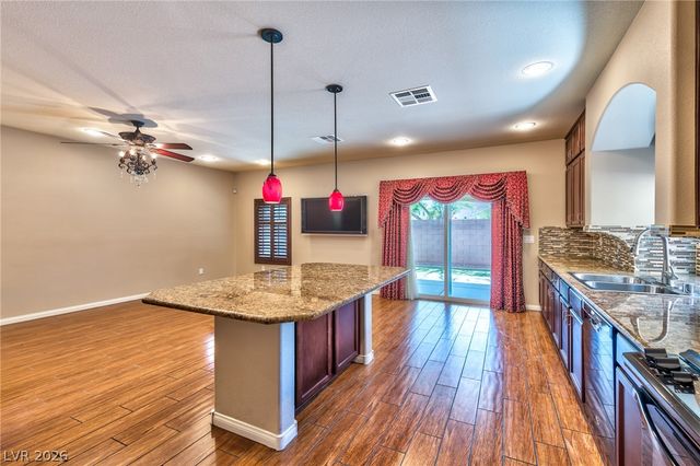 9771 Panther Hollow Street, Las Vegas, NV 89141