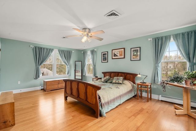 58 Hartford St, Dover, MA 02030