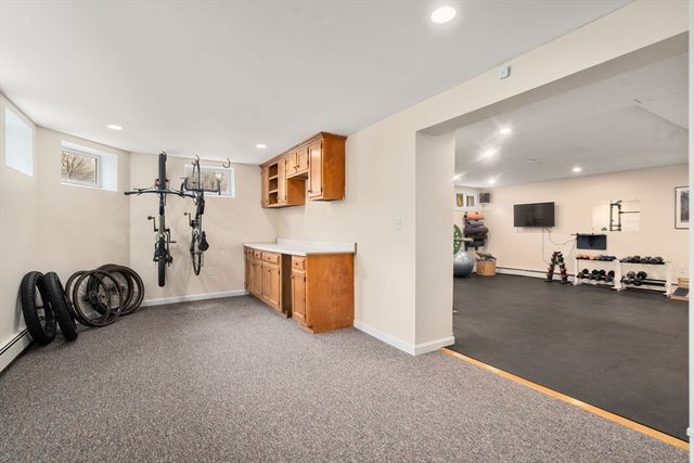 58 Hartford St, Dover, MA 02030