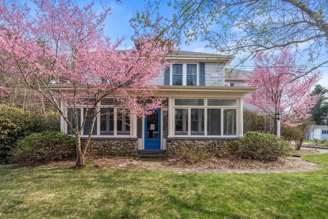 58 Hartford St, Dover, MA 02030