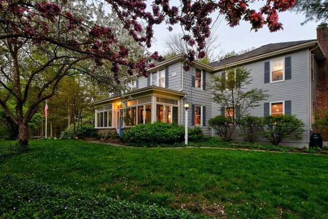 58 Hartford St, Dover, MA 02030