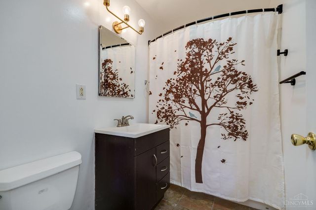 1370 Ross Hanover Road, Hamilton, OH 45013