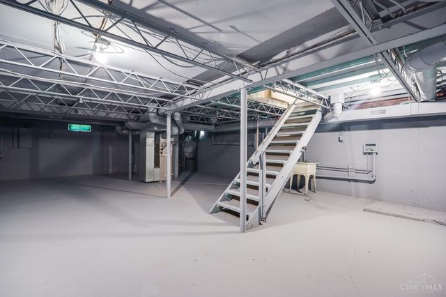 1370 Ross Hanover Road, Hamilton, OH 45013