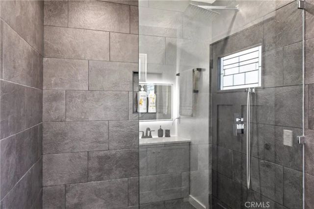 6535 Mary Ellen Avenue, Valley Glen, CA 91401