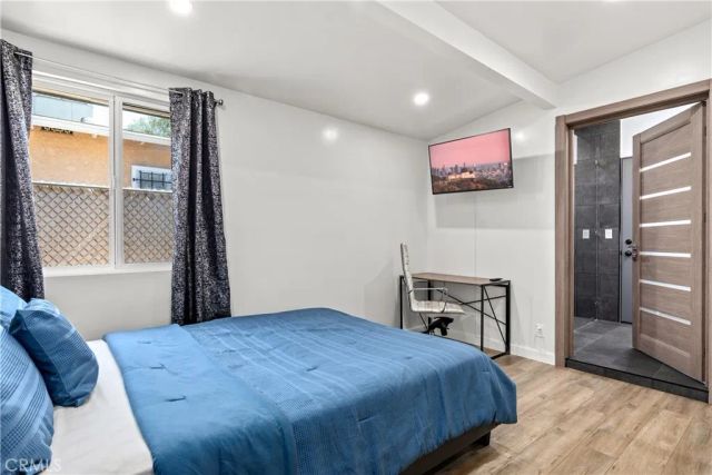 6535 Mary Ellen Avenue, Valley Glen, CA 91401