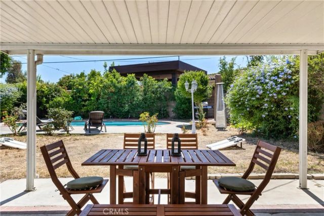 6535 Mary Ellen Avenue, Valley Glen, CA 91401