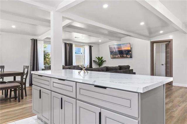 6535 Mary Ellen Avenue, Valley Glen, CA 91401