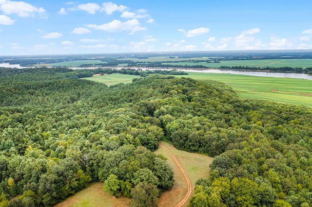 22 HWY, Savannah, TN 38372