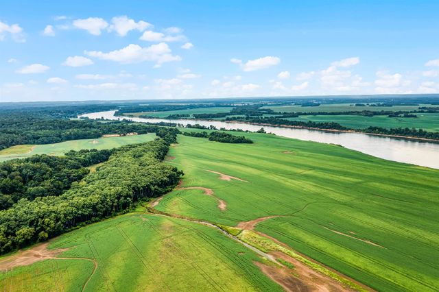 22 HWY, Savannah, TN 38372