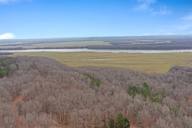 22 HWY, Savannah, TN 38372