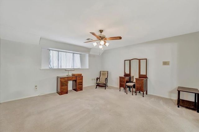 610 Forest Lake Drive, Taylor Lake Village, TX 77586