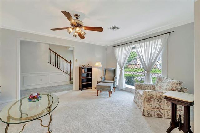 610 Forest Lake Drive, Taylor Lake Village, TX 77586