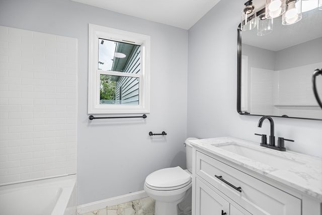 211 Bonnie Brae Dr, West Springfield, MA 01089