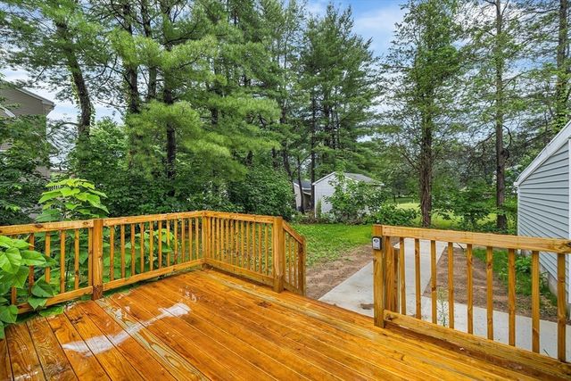 211 Bonnie Brae Dr, West Springfield, MA 01089