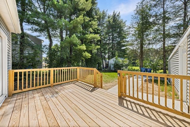 211 Bonnie Brae Dr, West Springfield, MA 01089