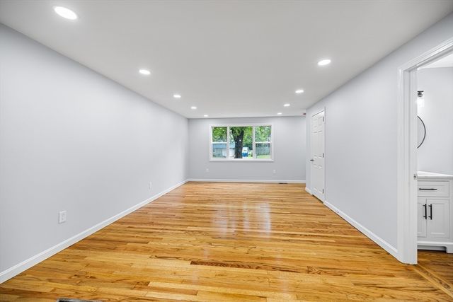 211 Bonnie Brae Dr, West Springfield, MA 01089