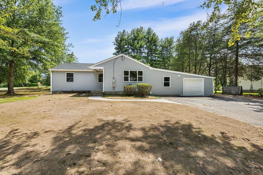 211 Bonnie Brae Dr, West Springfield, MA 01089