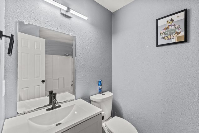 108 Cook Street, Waxahachie, TX 75165