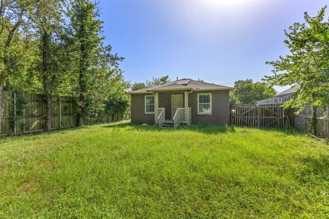 108 Cook Street, Waxahachie, TX 75165