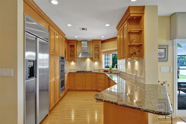 7 Saranac Road, Sea Ranch Lakes, FL 33308