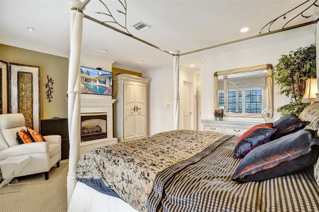 7 Saranac Road, Sea Ranch Lakes, FL 33308