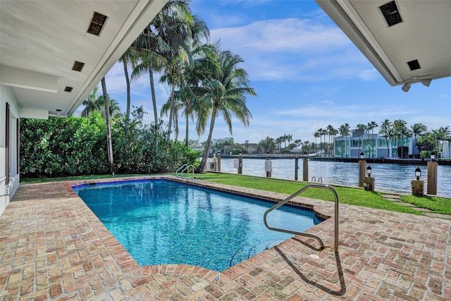 7 Saranac Road, Sea Ranch Lakes, FL 33308