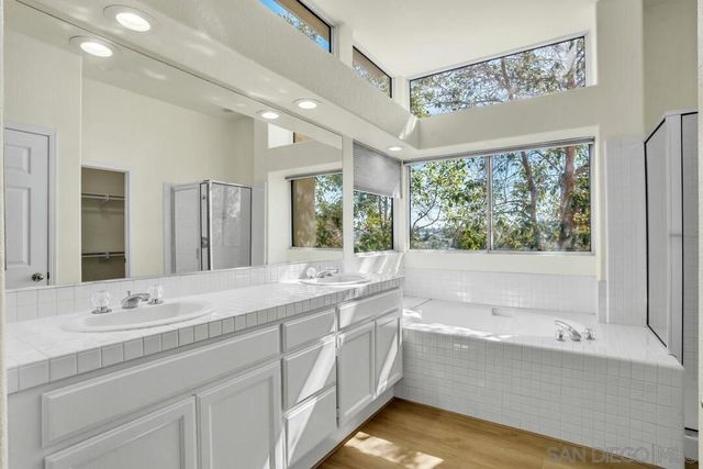 1674 W 11th Ave, Escondido, CA 92029