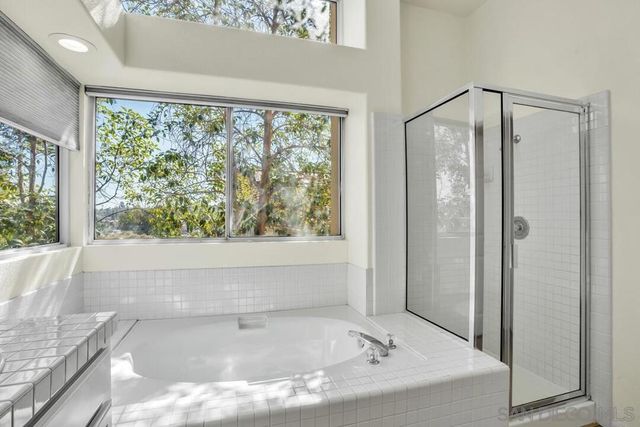 1674 W 11th Ave, Escondido, CA 92029