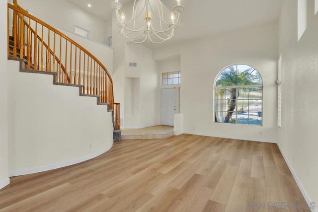 1674 W 11th Ave, Escondido, CA 92029