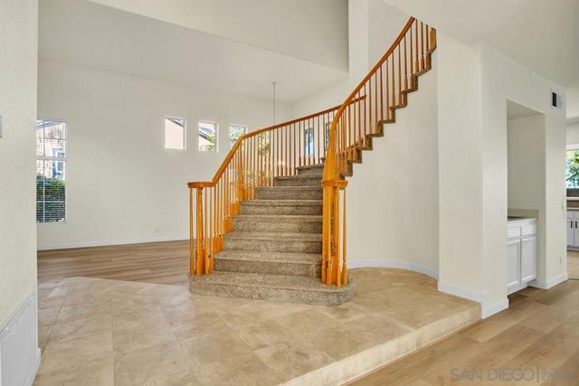 1674 W 11th Ave, Escondido, CA 92029