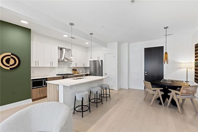 775 Juniper Street NE 323, Atlanta, GA 30308