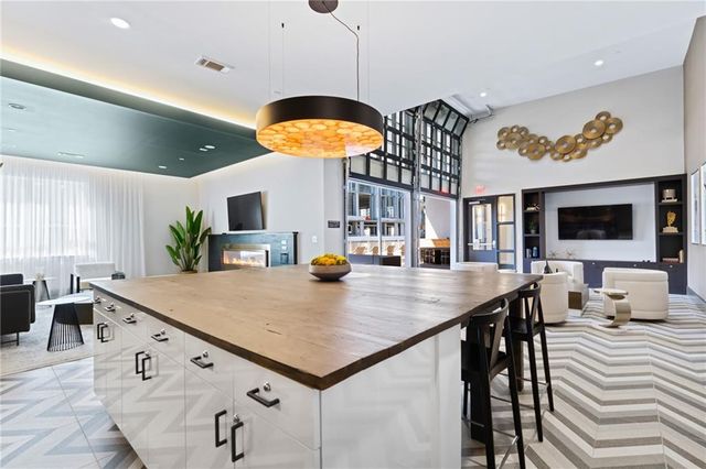 775 Juniper Street NE 323, Atlanta, GA 30308