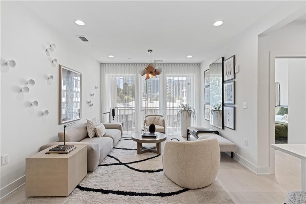 775 Juniper Street NE 323, Atlanta, GA 30308