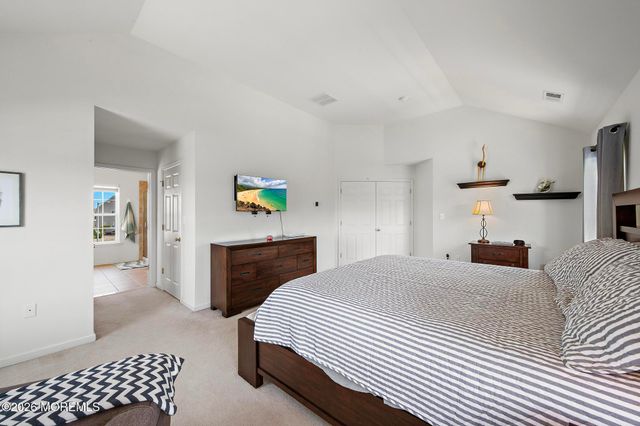 40 Overlook Drive, Little Egg Harbor, NJ 08087
